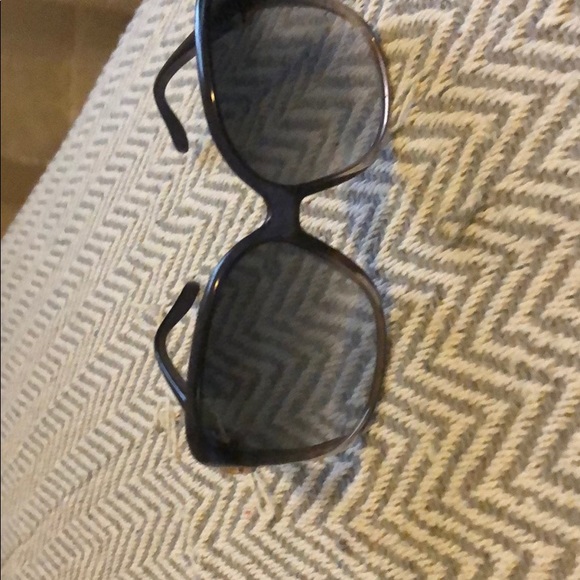 Gucci sunglasses authentic - Picture 2 of 4